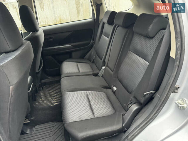 Мицубиси Аутлендер, объемом двигателя 2 л и пробегом 269 тыс. км за 10800 $, фото 20 на Automoto.ua