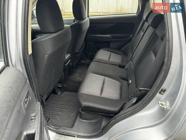 Мицубиси Аутлендер, объемом двигателя 2 л и пробегом 269 тыс. км за 10800 $, фото 19 на Automoto.ua