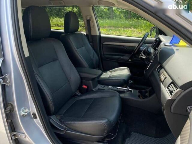 Мицубиси Аутлендер, объемом двигателя 2.3 л и пробегом 204 тыс. км за 15490 $, фото 19 на Automoto.ua