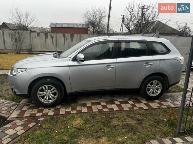 Мицубиси Аутлендер, объемом двигателя 2 л и пробегом 269 тыс. км за 10800 $, фото 4 на Automoto.ua