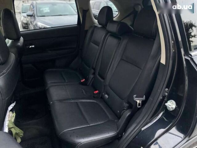 Міцубісі Аутлендер, об'ємом двигуна 0 л та пробігом 146 тис. км за 16690 $, фото 13 на Automoto.ua