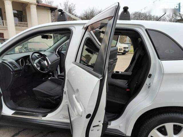 Мицубиси Аутлендер, объемом двигателя 0 л и пробегом 207 тыс. км за 9990 $, фото 5 на Automoto.ua