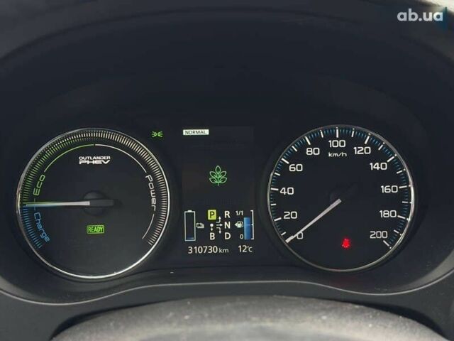 Мицубиси Аутлендер, объемом двигателя 0 л и пробегом 310 тыс. км за 13500 $, фото 11 на Automoto.ua