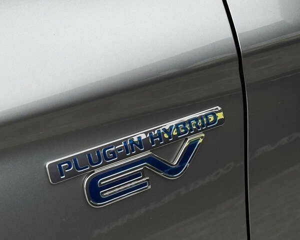 Мицубиси Аутлендер, объемом двигателя 0 л и пробегом 310 тыс. км за 13500 $, фото 4 на Automoto.ua