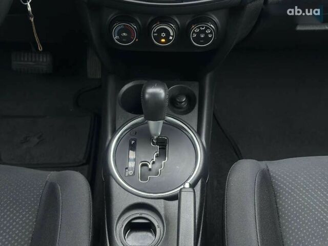 Мицубиси Аутлендер, объемом двигателя 0 л и пробегом 257 тыс. км за 10800 $, фото 24 на Automoto.ua