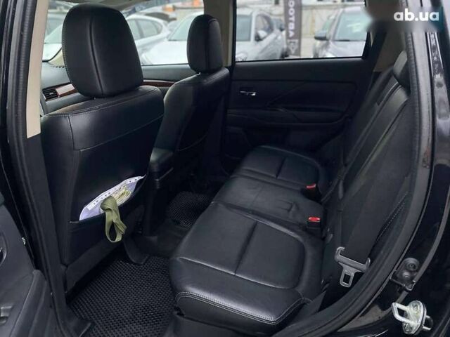 Міцубісі Аутлендер, об'ємом двигуна 0 л та пробігом 146 тис. км за 16690 $, фото 12 на Automoto.ua