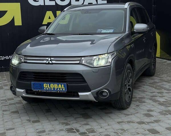Мицубиси Аутлендер, объемом двигателя 0 л и пробегом 310 тыс. км за 13500 $, фото 1 на Automoto.ua