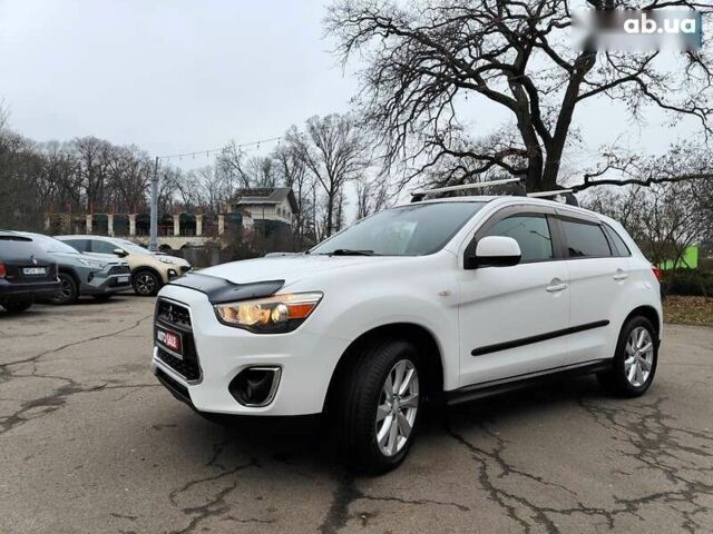 Мицубиси Аутлендер, объемом двигателя 0 л и пробегом 207 тыс. км за 9990 $, фото 6 на Automoto.ua