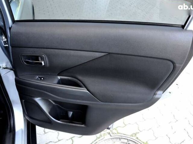 Мицубиси Аутлендер 2016 в Львове на Automoto.ua Мицубиси Аутлендер, объемом двигателя 2.4 л и пробегом 256 тыс. км за 11700 $, фото 20 на Automoto.ua