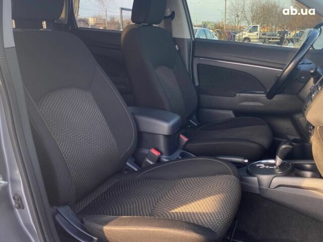Мицубиси Аутлендер 2016 в Львове на Automoto.ua Мицубиси Аутлендер, объемом двигателя 0 л и пробегом 100 тыс. км за 14500 $, фото 8 на Automoto.ua