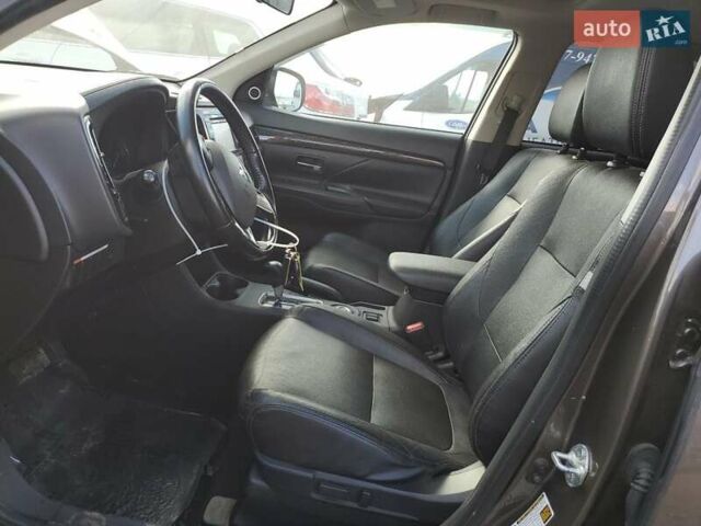 Мицубиси Аутлендер, объемом двигателя 2.4 л и пробегом 145 тыс. км за 2400 $, фото 6 на Automoto.ua