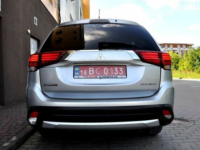 Мицубиси Аутлендер 2016 в Львове на Automoto.ua Мицубиси Аутлендер, объемом двигателя 2.4 л и пробегом 256 тыс. км за 11700 $, фото 10 на Automoto.ua