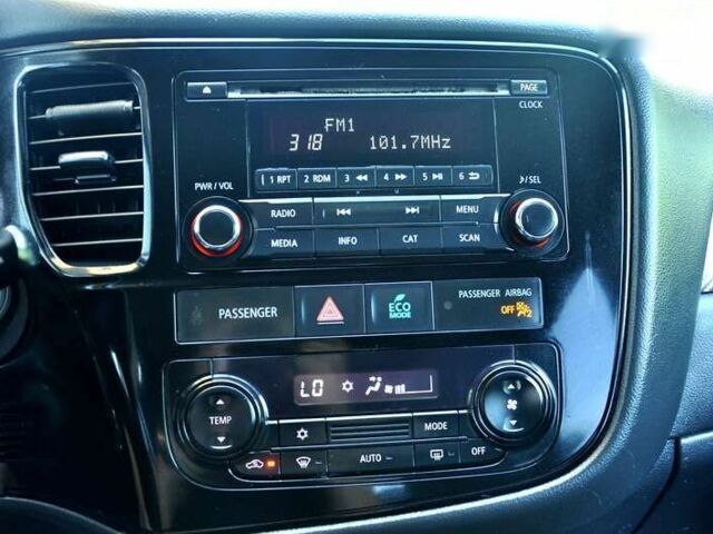 Мицубиси Аутлендер 2016 в Львове на Automoto.ua Мицубиси Аутлендер, объемом двигателя 2.4 л и пробегом 256 тыс. км за 11700 $, фото 29 на Automoto.ua