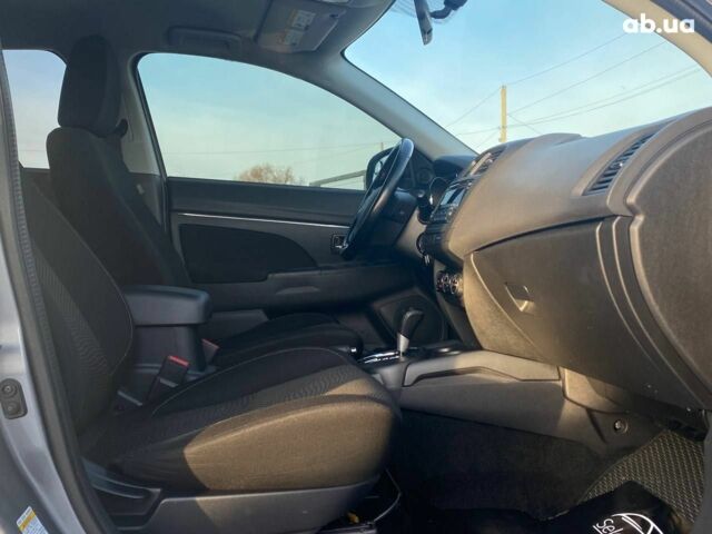 Мицубиси Аутлендер 2016 в Львове на Automoto.ua Мицубиси Аутлендер, объемом двигателя 0 л и пробегом 100 тыс. км за 14500 $, фото 10 на Automoto.ua