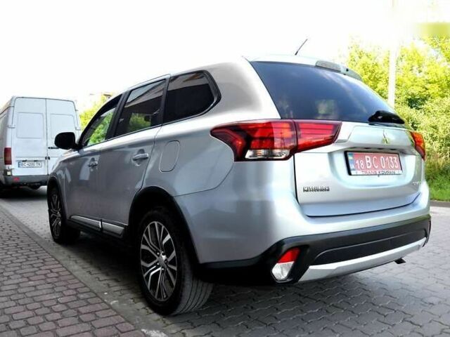Мицубиси Аутлендер 2016 в Львове на Automoto.ua Мицубиси Аутлендер, объемом двигателя 2.4 л и пробегом 256 тыс. км за 11700 $, фото 12 на Automoto.ua