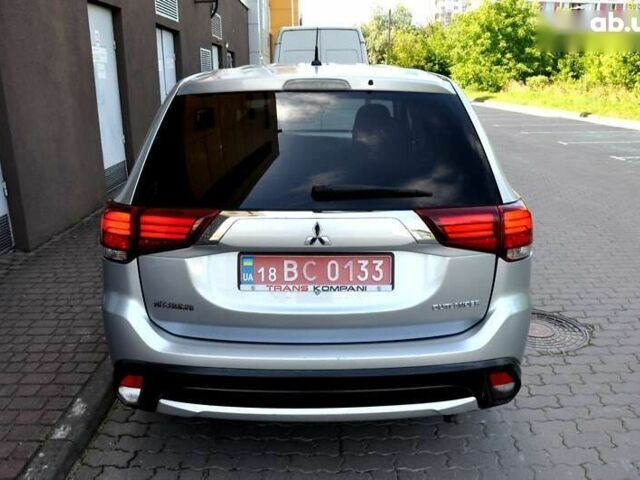 Мицубиси Аутлендер 2016 в Львове на Automoto.ua Мицубиси Аутлендер, объемом двигателя 2.4 л и пробегом 256 тыс. км за 11700 $, фото 9 на Automoto.ua