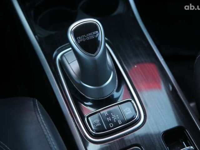 Мицубиси Аутлендер, объемом двигателя 0 л и пробегом 96 тыс. км за 18000 $, фото 18 на Automoto.ua