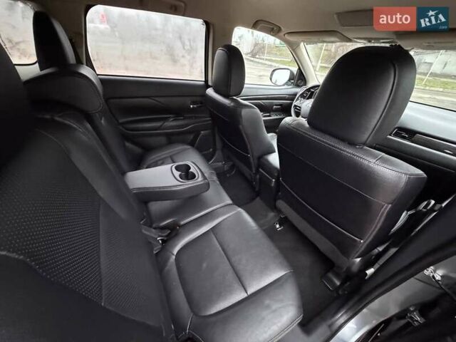 Мицубиси Аутлендер, объемом двигателя 2.36 л и пробегом 145 тыс. км за 15999 $, фото 11 на Automoto.ua