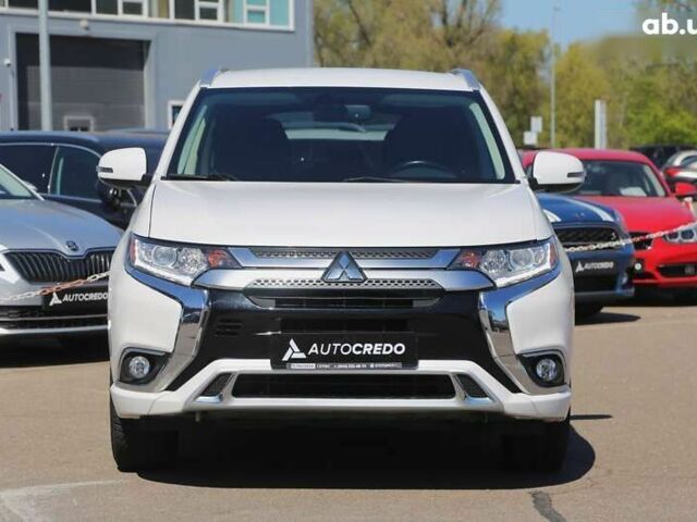 Мицубиси Аутлендер, объемом двигателя 0 л и пробегом 96 тыс. км за 18000 $, фото 1 на Automoto.ua