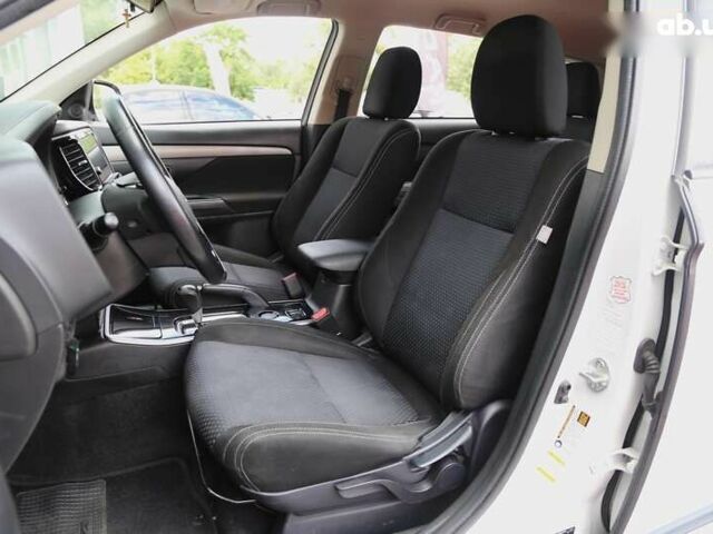 Мицубиси Аутлендер, объемом двигателя 0 л и пробегом 163 тыс. км за 14900 $, фото 7 на Automoto.ua