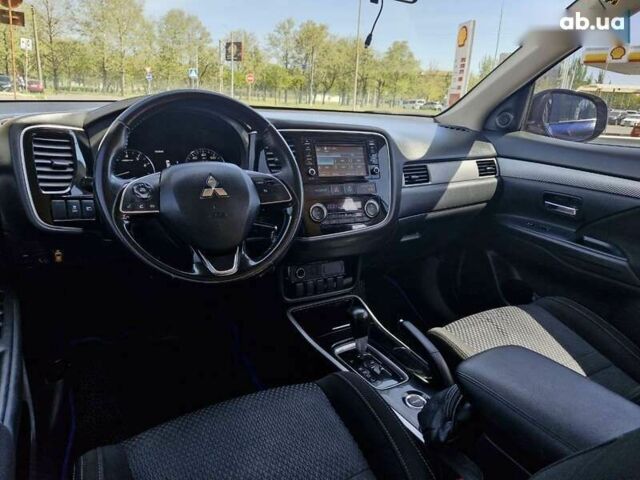Мицубиси Аутлендер, объемом двигателя 0 л и пробегом 121 тыс. км за 14999 $, фото 18 на Automoto.ua