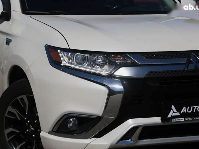 Мицубиси Аутлендер, объемом двигателя 0 л и пробегом 96 тыс. км за 18000 $, фото 3 на Automoto.ua