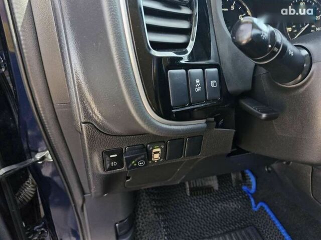 Міцубісі Аутлендер, об'ємом двигуна 0 л та пробігом 121 тис. км за 14999 $, фото 11 на Automoto.ua