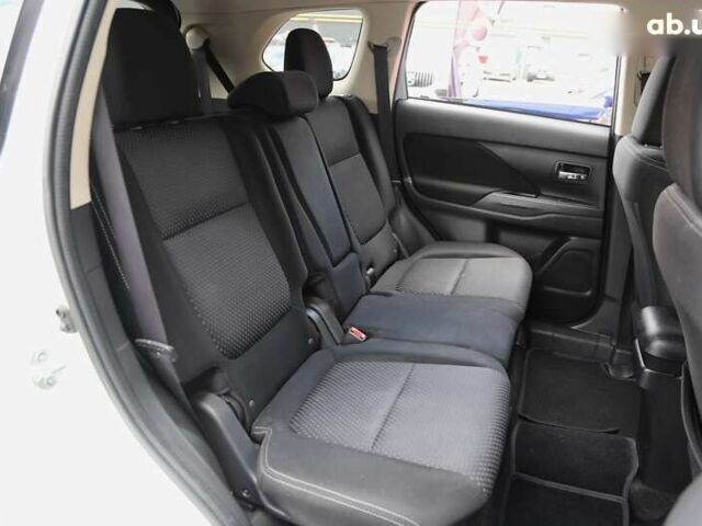 Мицубиси Аутлендер, объемом двигателя 0 л и пробегом 163 тыс. км за 14900 $, фото 9 на Automoto.ua