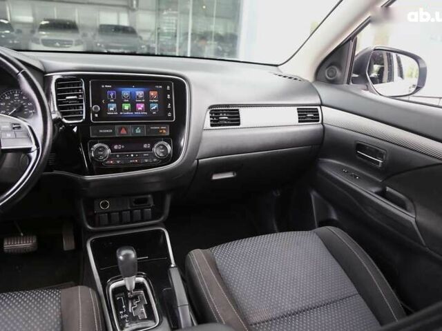 Мицубиси Аутлендер, объемом двигателя 0 л и пробегом 163 тыс. км за 14900 $, фото 13 на Automoto.ua