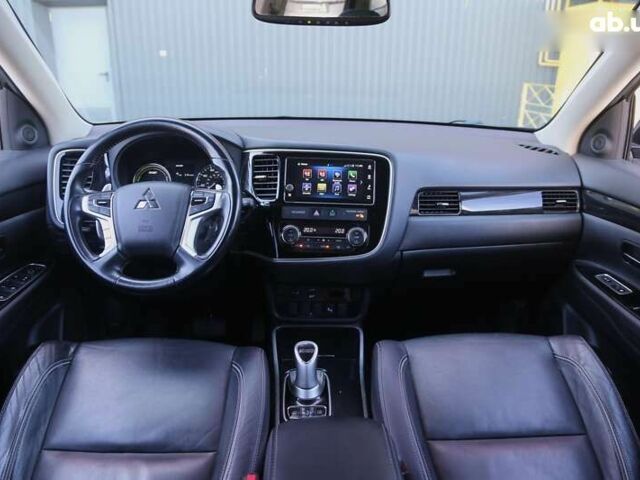 Мицубиси Аутлендер, объемом двигателя 0 л и пробегом 96 тыс. км за 18000 $, фото 12 на Automoto.ua
