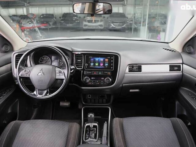 Мицубиси Аутлендер, объемом двигателя 0 л и пробегом 163 тыс. км за 14900 $, фото 12 на Automoto.ua