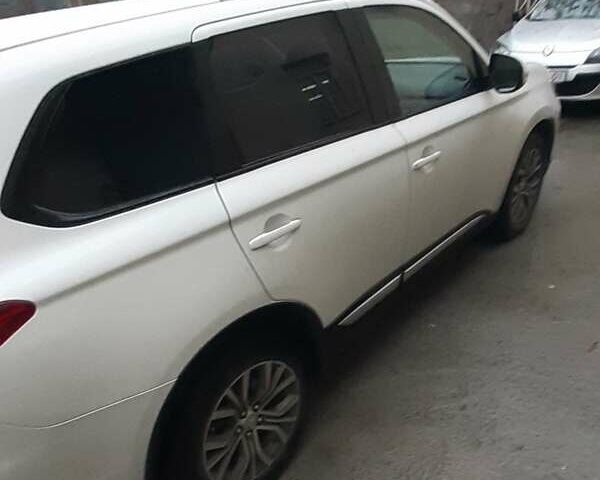 Міцубісі Аутлендер, об'ємом двигуна 2.36 л та пробігом 158 тис. км за 16000 $, фото 4 на Automoto.ua