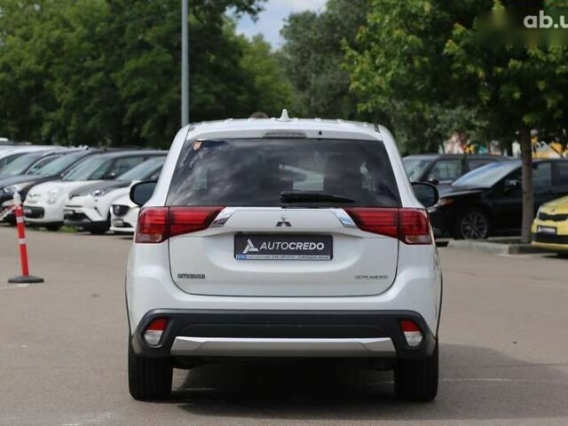 Мицубиси Аутлендер, объемом двигателя 0 л и пробегом 163 тыс. км за 14900 $, фото 5 на Automoto.ua
