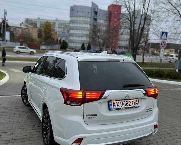 Мицубиси Аутлендер, объемом двигателя 2 л и пробегом 192 тыс. км за 18500 $, фото 8 на Automoto.ua