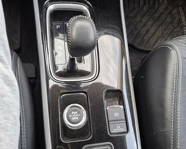 Міцубісі Аутлендер, об'ємом двигуна 3 л та пробігом 100 тис. км за 21300 $, фото 7 на Automoto.ua