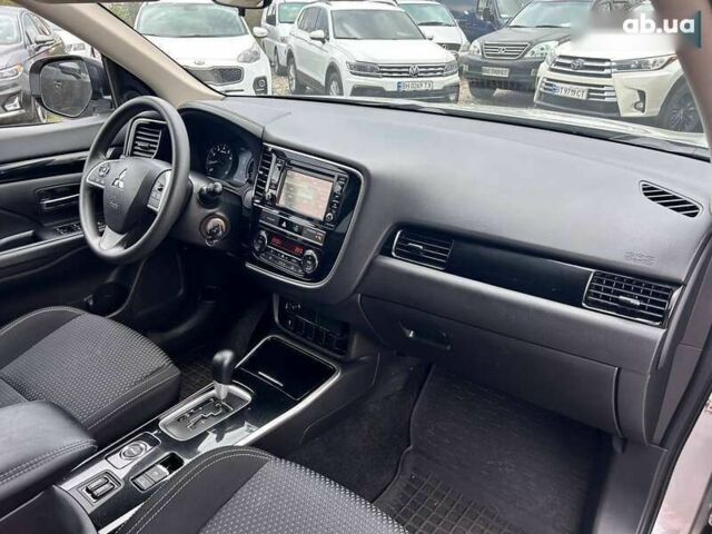 Мицубиси Аутлендер, объемом двигателя 0 л и пробегом 102 тыс. км за 16500 $, фото 28 на Automoto.ua