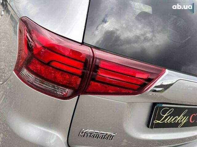 Мицубиси Аутлендер, объемом двигателя 0 л и пробегом 102 тыс. км за 16500 $, фото 9 на Automoto.ua