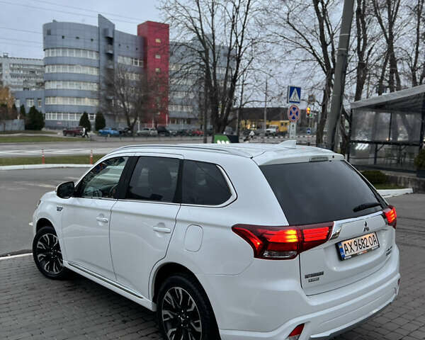 Мицубиси Аутлендер, объемом двигателя 2 л и пробегом 192 тыс. км за 18500 $, фото 5 на Automoto.ua