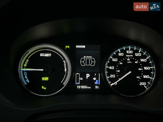 Мицубиси Аутлендер, объемом двигателя 2 л и пробегом 192 тыс. км за 18500 $, фото 23 на Automoto.ua