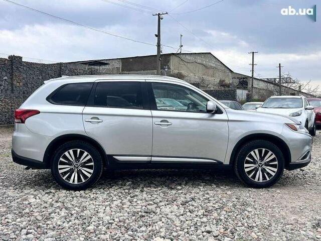 Мицубиси Аутлендер, объемом двигателя 0 л и пробегом 102 тыс. км за 16500 $, фото 3 на Automoto.ua