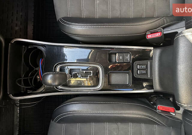 Мицубиси Аутлендер, объемом двигателя 2.36 л и пробегом 80 тыс. км за 17900 $, фото 7 на Automoto.ua