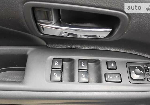 Мицубиси Аутлендер, объемом двигателя 2 л и пробегом 107 тыс. км за 18800 $, фото 12 на Automoto.ua