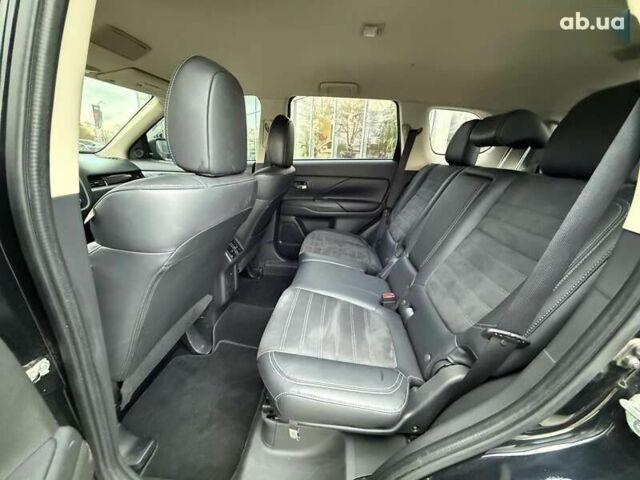 Міцубісі Аутлендер, об'ємом двигуна 2.4 л та пробігом 106 тис. км за 16250 $, фото 16 на Automoto.ua