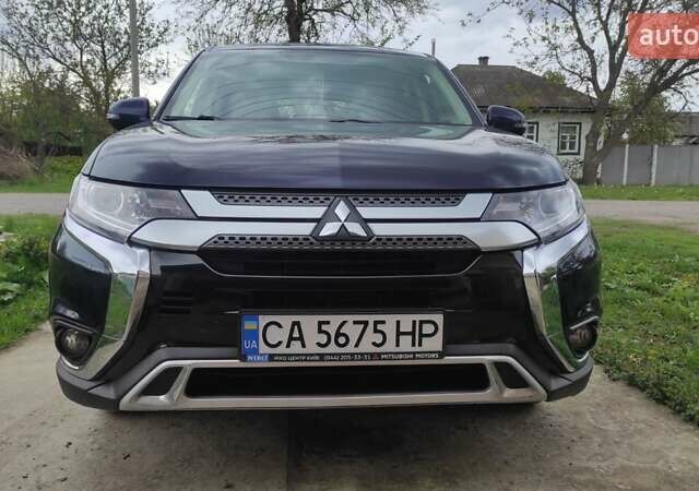 Мицубиси Аутлендер, объемом двигателя 2 л и пробегом 107 тыс. км за 18800 $, фото 2 на Automoto.ua