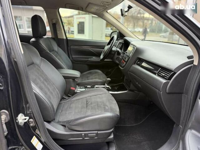 Міцубісі Аутлендер, об'ємом двигуна 2.4 л та пробігом 106 тис. км за 16250 $, фото 10 на Automoto.ua