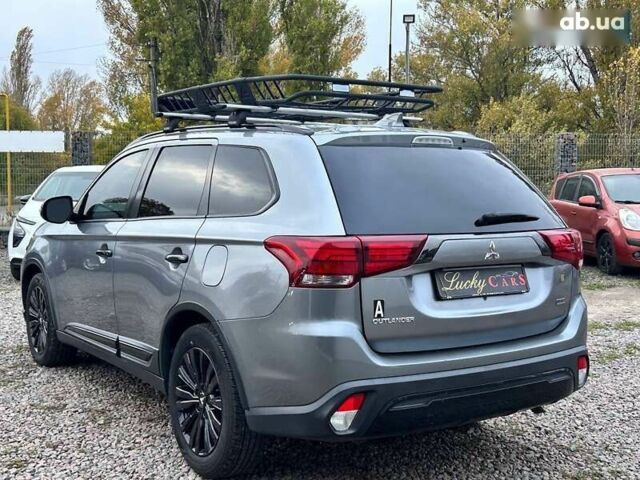 Міцубісі Аутлендер, об'ємом двигуна 2.4 л та пробігом 225 тис. км за 19800 $, фото 6 на Automoto.ua