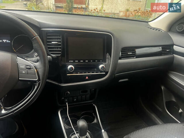 Мицубиси Аутлендер, объемом двигателя 2 л и пробегом 67 тыс. км за 18200 $, фото 5 на Automoto.ua