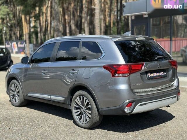 Мицубиси Аутлендер, объемом двигателя 2.4 л и пробегом 132 тыс. км за 18500 $, фото 2 на Automoto.ua