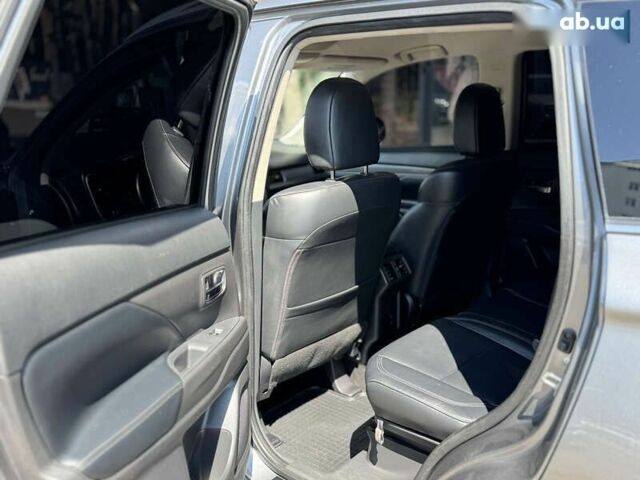 Мицубиси Аутлендер, объемом двигателя 2.4 л и пробегом 132 тыс. км за 18500 $, фото 9 на Automoto.ua