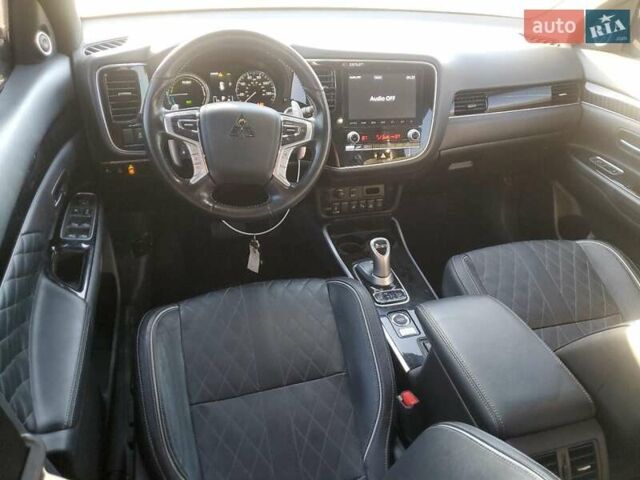 Міцубісі Аутлендер, об'ємом двигуна 2.36 л та пробігом 139 тис. км за 4000 $, фото 7 на Automoto.ua